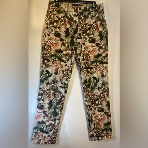 Gloria Vanderbilt "Amanda" High Waisted Straight Leg Floral Patterned Jean Pants